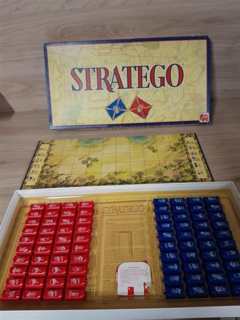 Stratego vlaggen op doos - s1385