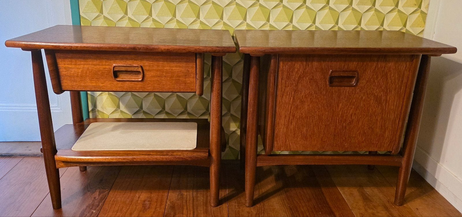 Twee vintage, design nachtkastjes. Jaren 60, Ophalen of Verzenden