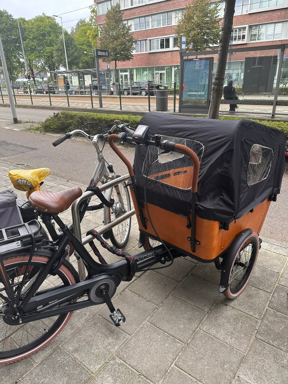 Vogue Carry 3 Elektrische Bakfiets (2023) Zeer nette staat, Verzenden, Zo goed als nieuw, 4 kinderen of meer