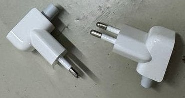 2 adapters for Apple MacBook Pro Oplader 60W Magsafe, Ophalen, Gebruikt