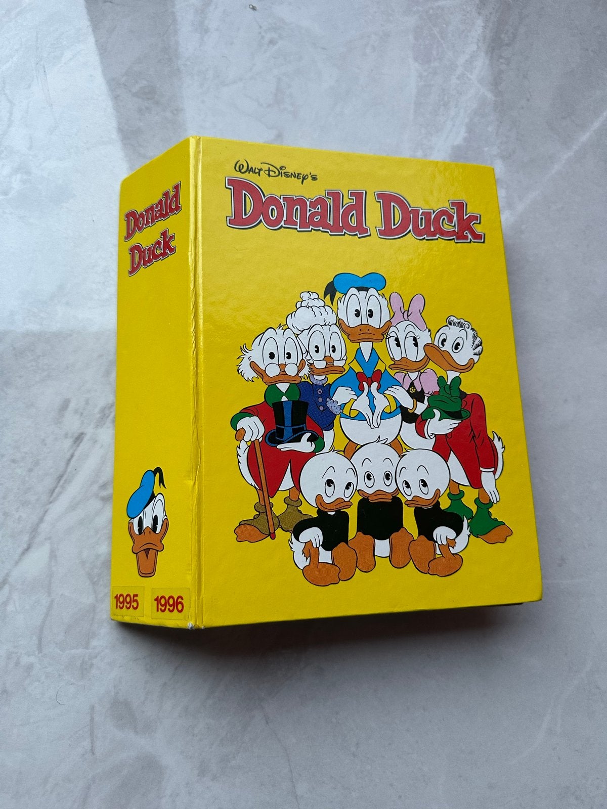 Donald Duck Jaarboek 1995-1996 - Zo goed als nieuw, Complete serie of reeks, Ophalen of Verzenden, Zo goed als nieuw