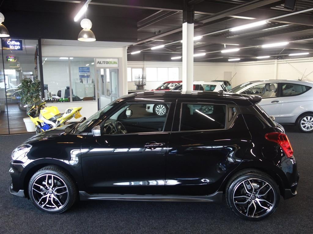 Suzuki SWIFT 1.4 Sport Boosterjet LED| Carplay| Nieuwstaat, Stof, Gebruikt, 4 cilinders, Bedrijf