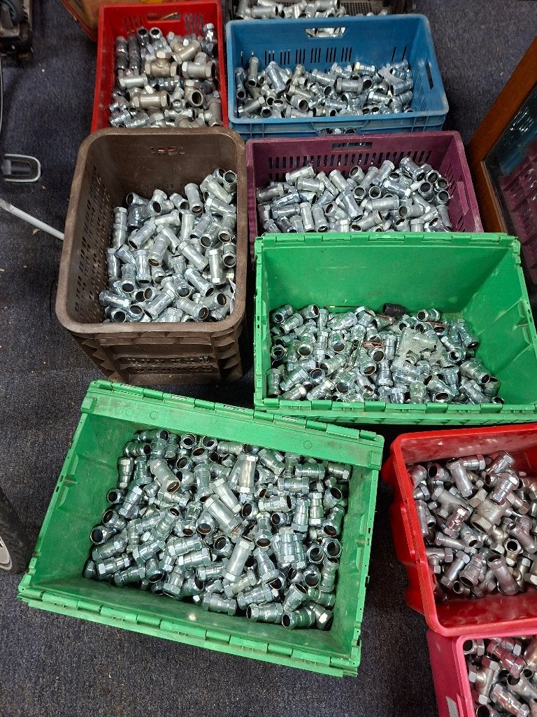 ruim 1200 stuks nieuwe allerlei kopelingen voor leidingen, Ophalen, Nieuw, Rvs, Minder dan 2 meter
