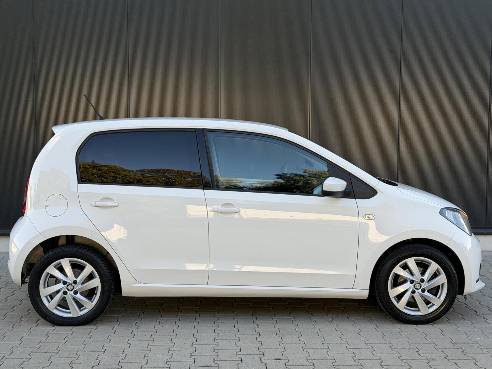 Seat Mii 1.0 Sport Dynamic Stoelverwarming PDC Cruise Navi, Voorwielaandrijving, Euro 5, Stof, Gebruikt