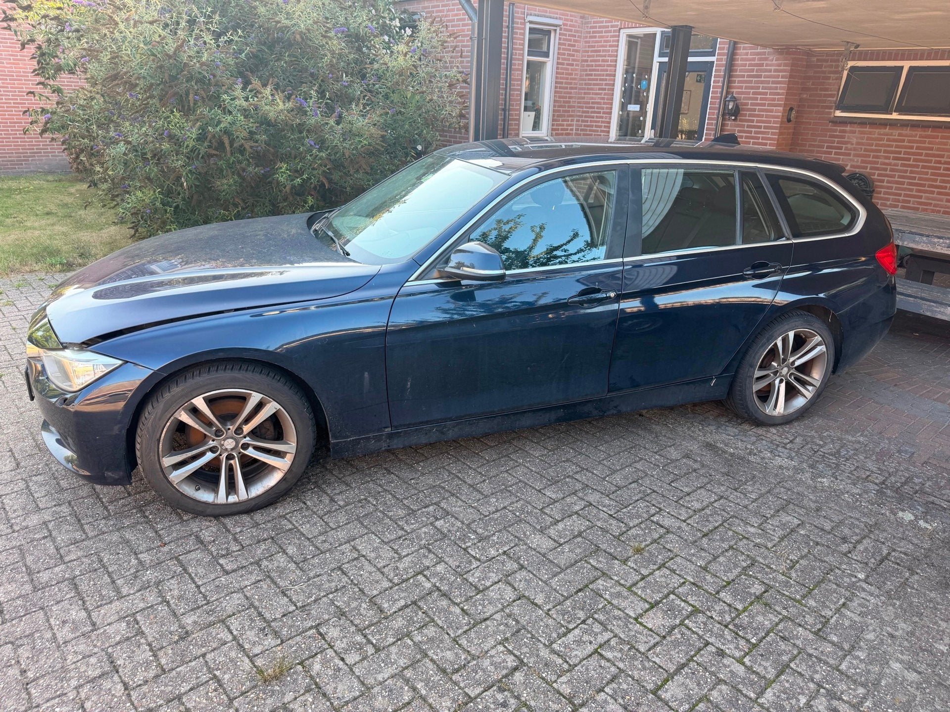 BMW 3-serie Touring 320i xDrive | MOTOR PROBLEEM | EXPORT |, Automaat, 15 km/l, Gebruikt, Euro 6