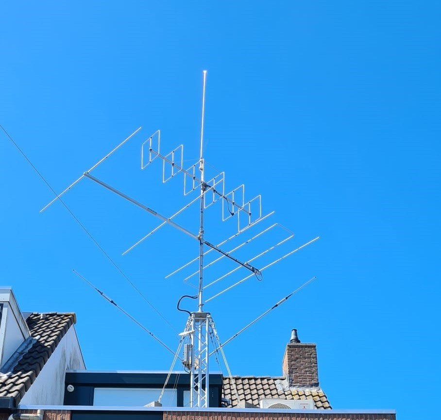 Antennemast, geheel vrijstaand op b.v. plat dak, Ophalen, Zo goed als nieuw, Mast