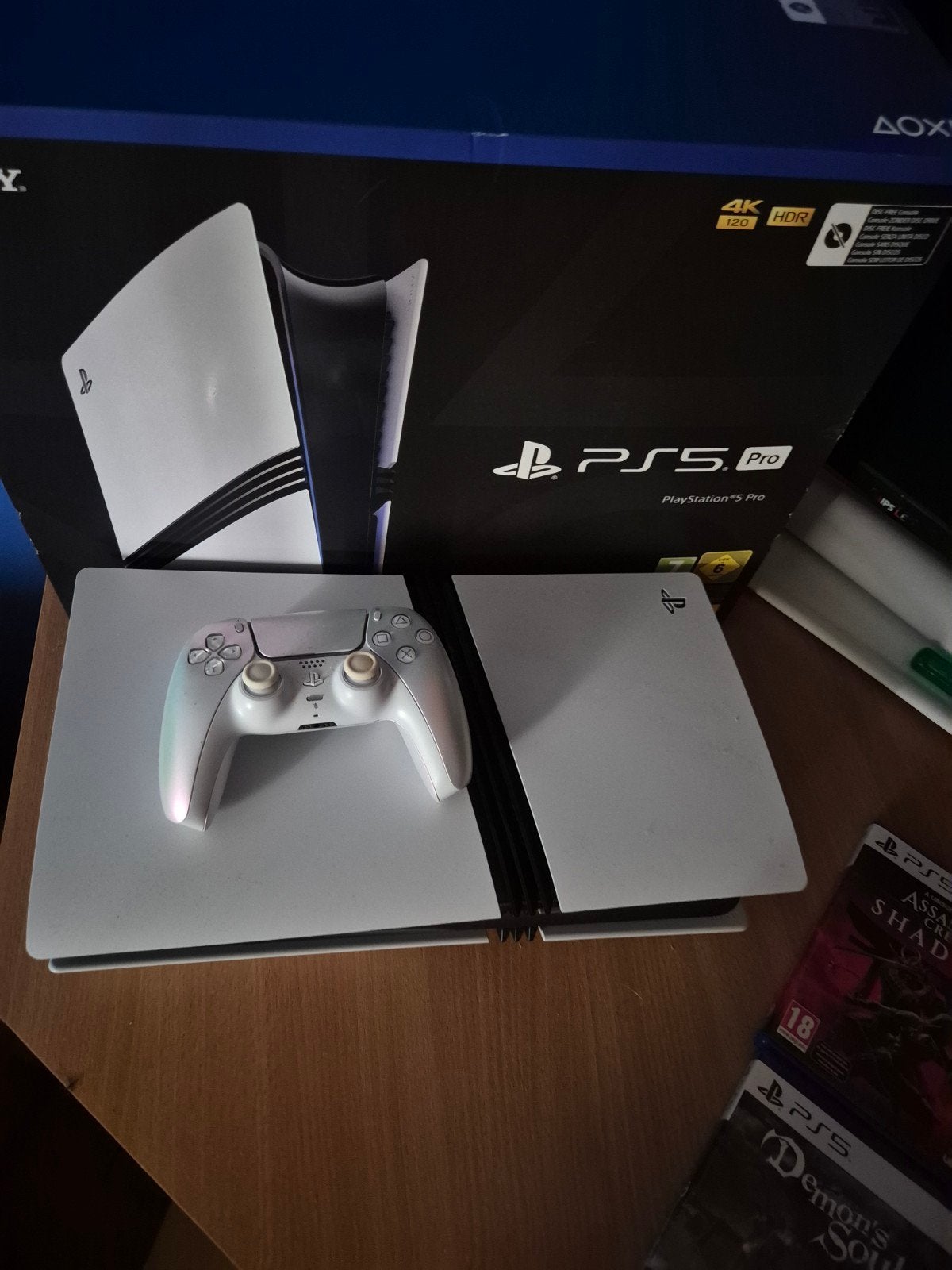 playstation 5 Pro met disc Drive 2TB + 4 games., Ophalen, Zo goed als nieuw, Playstation 5 Digital