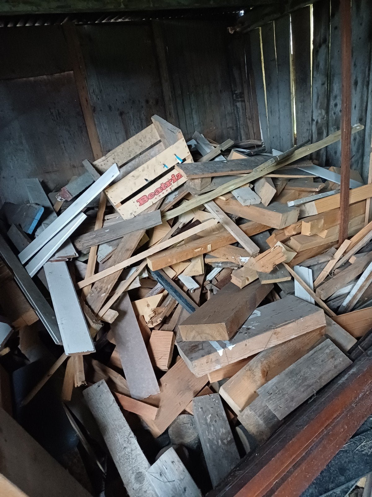 Verschillende soorten hout Gratis af te halen., 6 m³ of meer, Ophalen