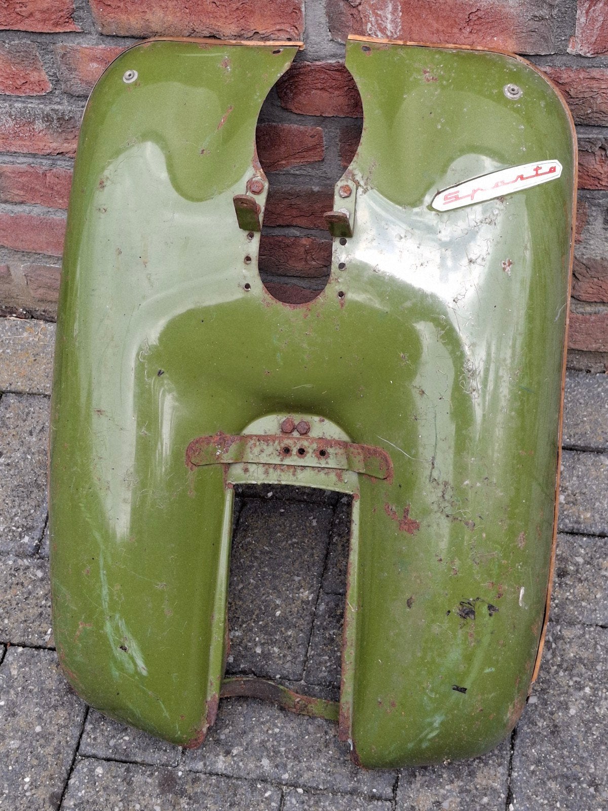 Sparta beenscherm / beenschild oldtimer bromfiets, Fietsen en Brommers, Brommeronderdelen | Oldtimers, Ophalen of Verzenden, Gebruikt