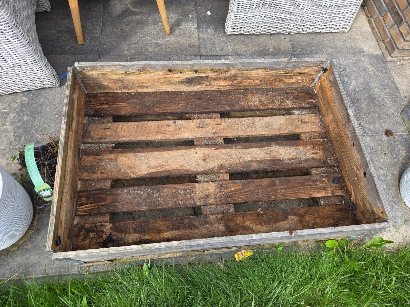 5 Gardenboxen (2 nieuw, 3 gebruikt) inclusief pallets, Ophalen, Gebruikt, Minder dan 30 cm, 100 cm of meer