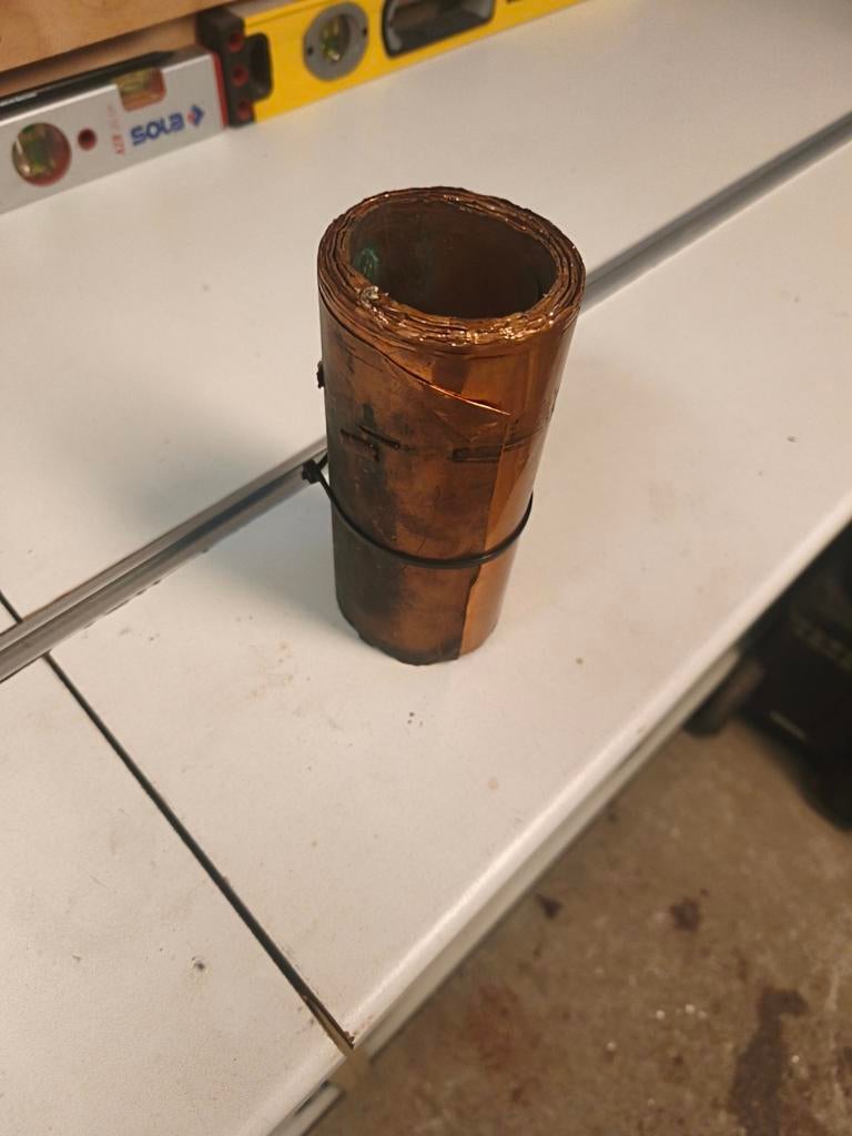 Een rol koper folie 16 cm breed 
Niet eens 1 mm dik 
Ik weet, Ophalen of Verzenden, Nieuw