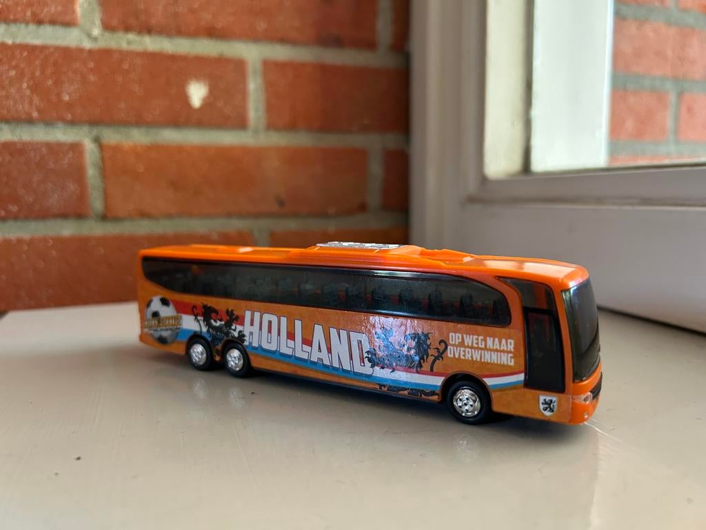 Nederlandse supporters bus van plastic, Ophalen of Verzenden, Gebruikt, Bus of Vrachtwagen