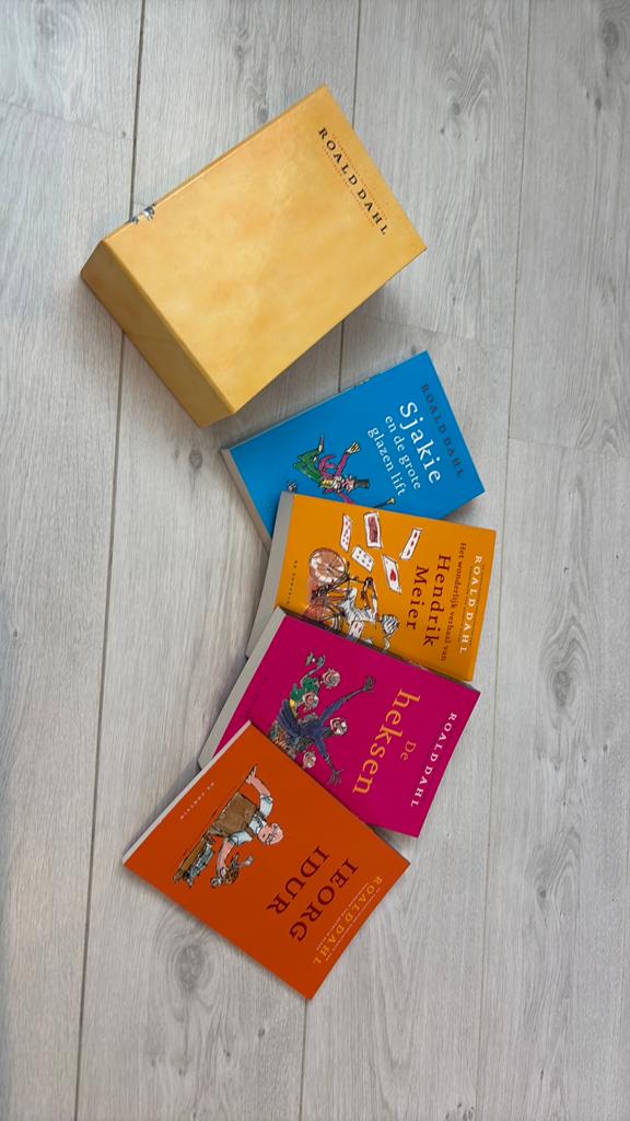 4x Roald Dahl, Boeken, Ophalen of Verzenden, Zo goed als nieuw, Fictie algemeen