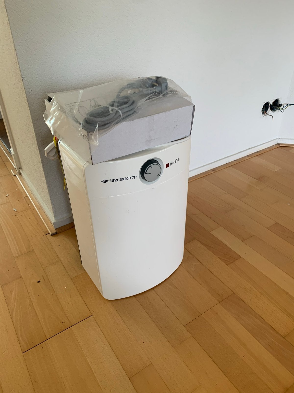 Itho Daalderop Hotfill 10 liter boiler, Ophalen, Aardgas, Boiler, Zo goed als nieuw