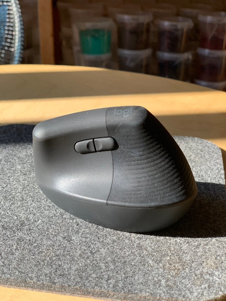 Logitech vertical mouse, Ophalen