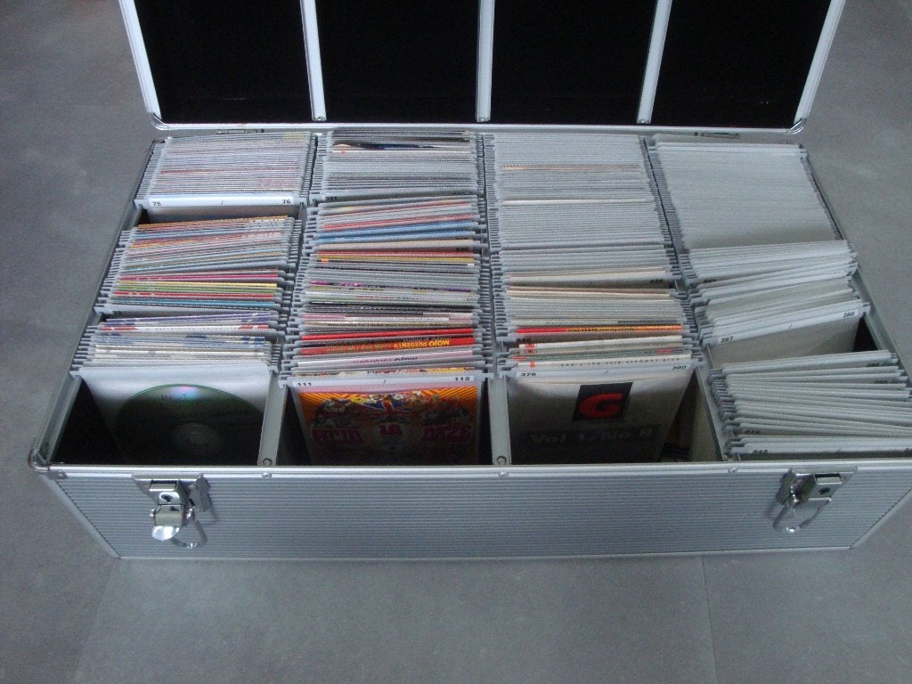 Grote CD-collectie in aluminium koffer, Ophalen, Gebruikt, Overige genres, Inclusief doosje