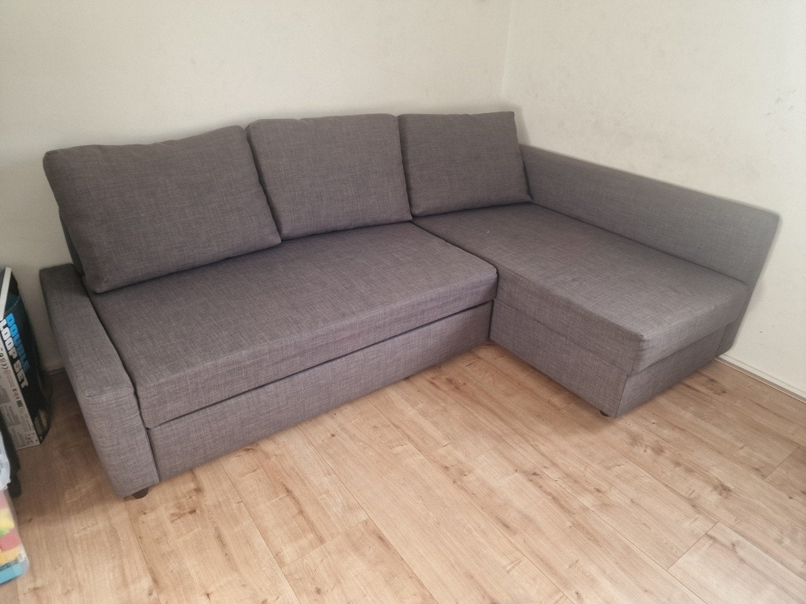 IKEA FRIHETEN Hoekbank met opberger, Skiftebo donkergrijs, Ophalen, Gebruikt, Tweepersoons, Overige maten