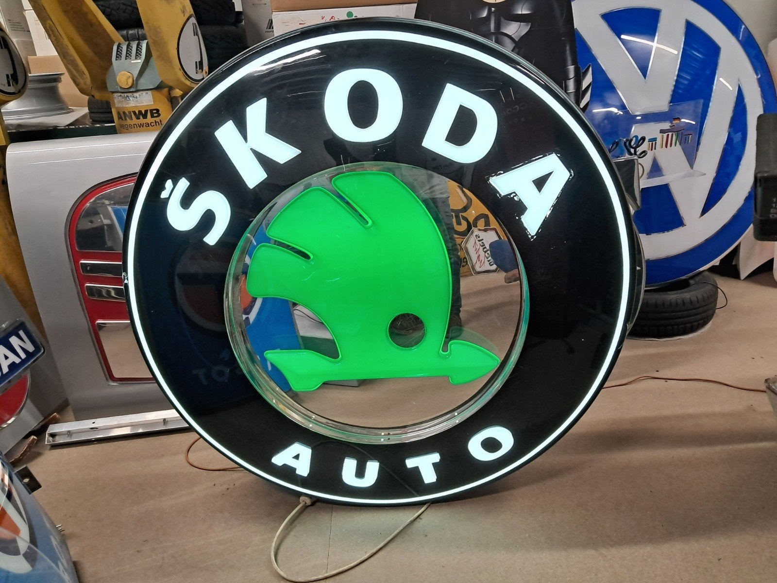 Mooie oude Skoda logo lichtbak 3d effect 126cm werkend, Ophalen, Eu, Gebruikt, Eu
