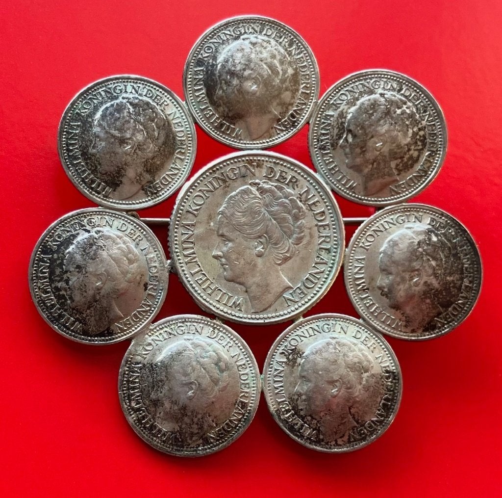 zilveren broche van 1 x 25 cent en 7 x 10 cent Wilhelmina, Ophalen, Setje, Zilver, 10 cent