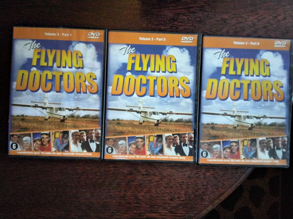 The flying doctors volume 3 deel 2 compleet, 3 dvds, origine, Engels, Nederlands, Drama, Ophalen of Verzenden
