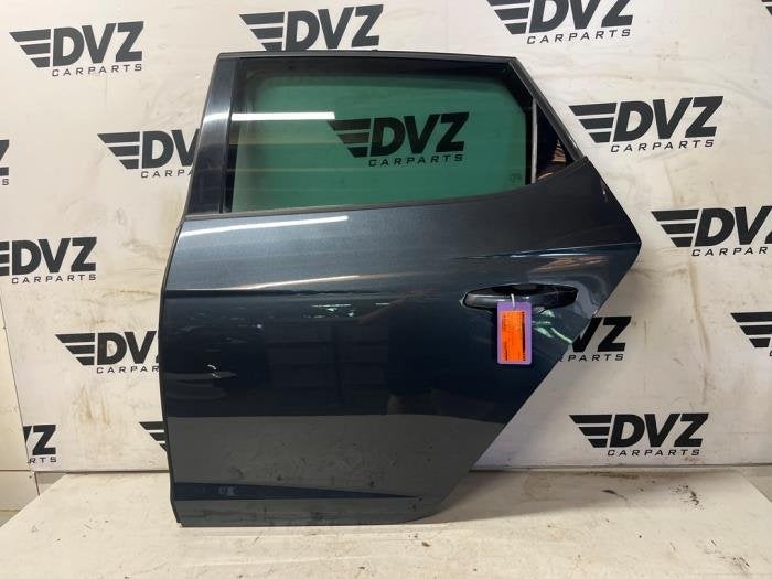 Portier 4Deurs links-achter van een Seat Leon (LS7H), Gebruikt, -, Deur, -