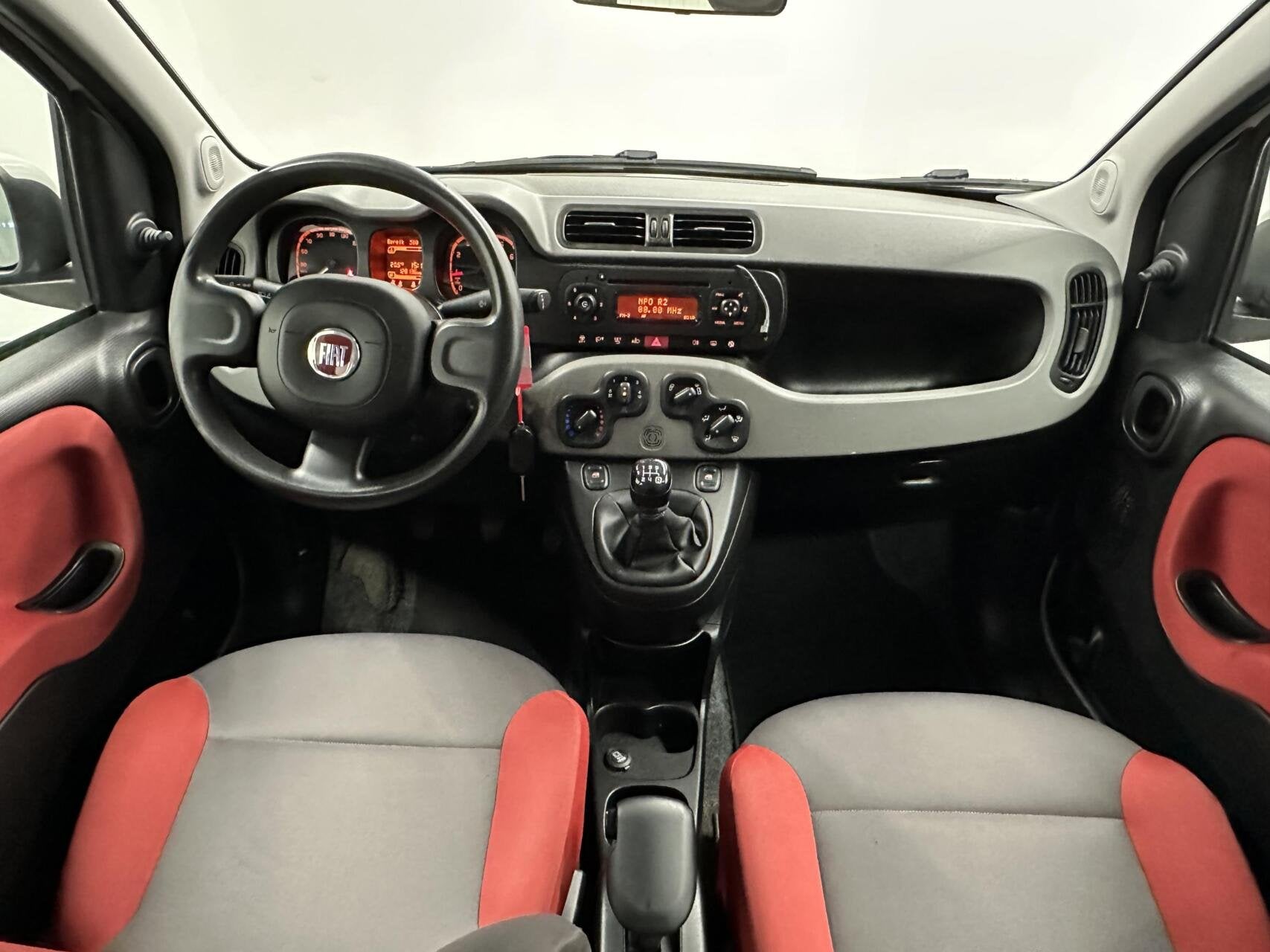 Fiat Panda 0.9 TwinAir Pop ELEKTRISCHE RAMEN AIRCO., Auto's, Voorwielaandrijving, Stof, Gebruikt, Panda