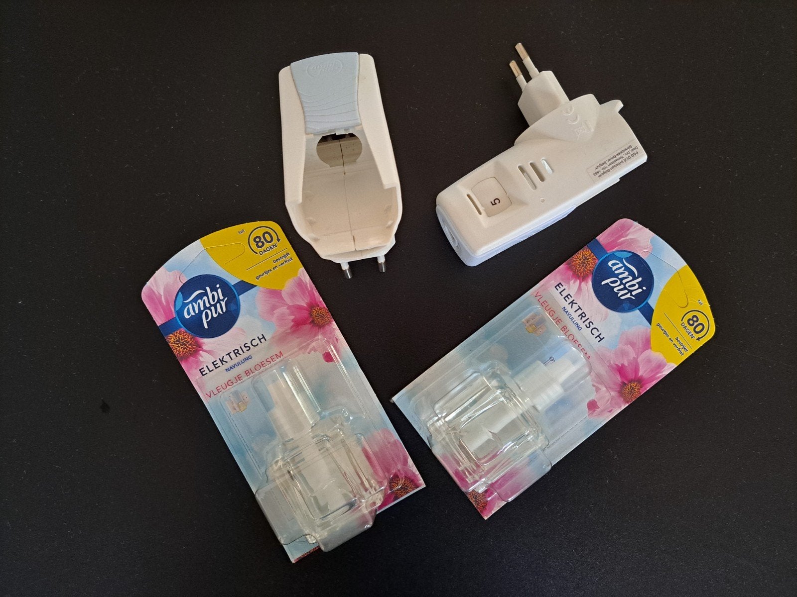 2x Ambi Pur Elektrische Luchtverfrisser incl. 2 navullingen, Ophalen, Nieuw