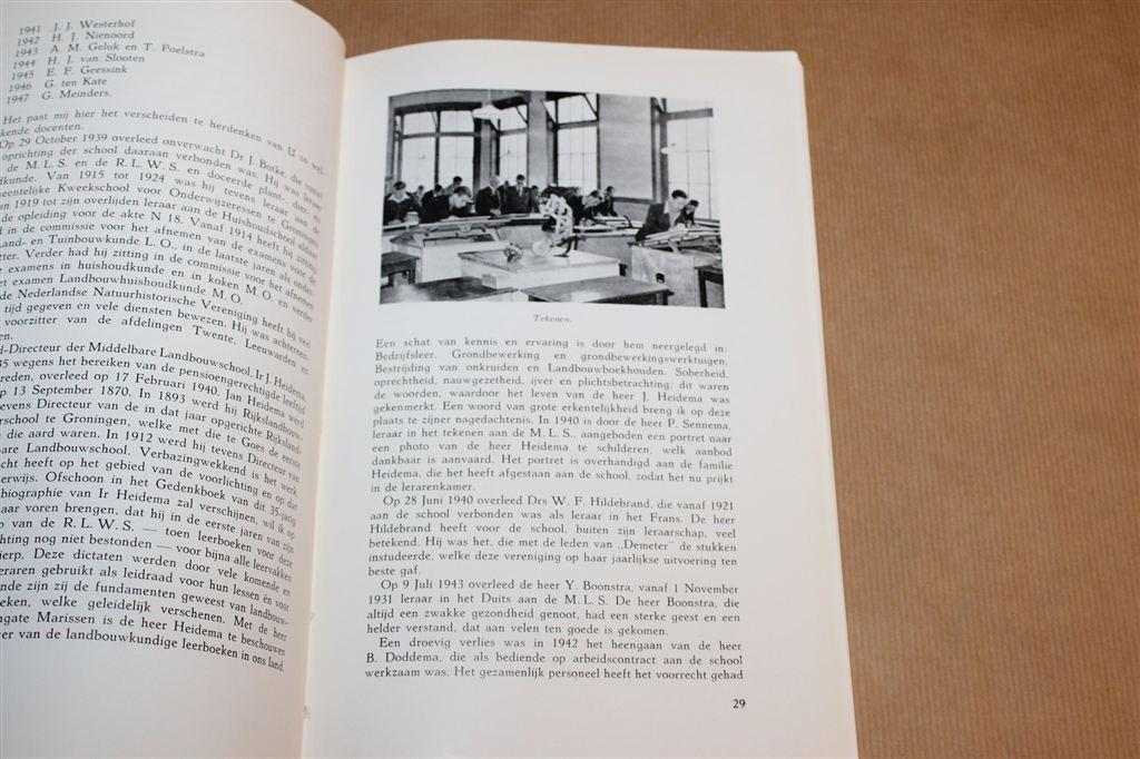 Middelbare Landbouwschool Groningen — Gedenkboek [1948], Ophalen of Verzenden, Gelezen