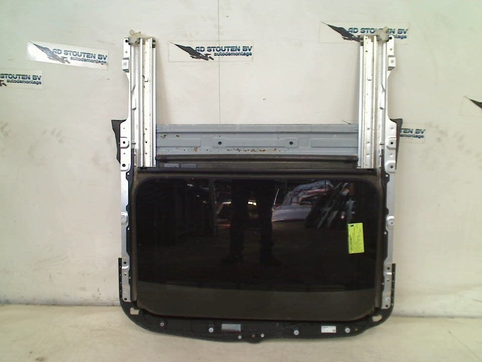 Panoramadak Mercedes-Benz E Estate (S213) 2017 A2057806900, Gebruikt, Mercedes-Benz AG, Mercedes-Benz, Mercedesstraße 120, Stuttgart 70372, , Duitsland
