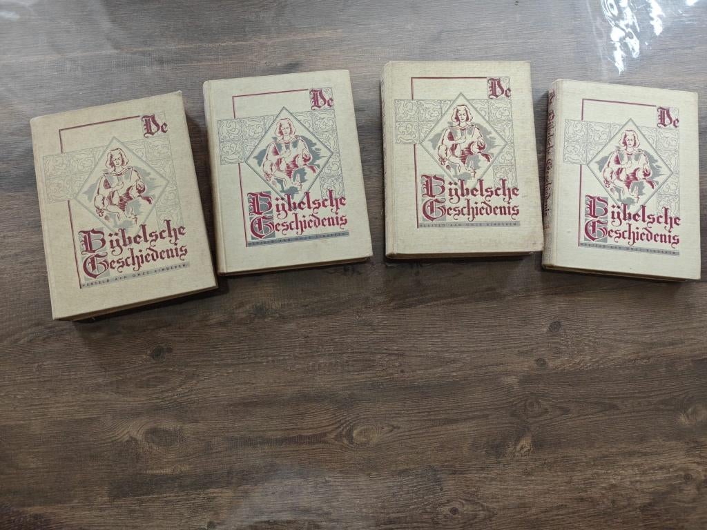 Bijbelsche Geschiedenis 4 delig uit 1948, Antiek en Kunst, Antiek | Boeken en Bijbels, Ophalen of Verzenden, Zie beschrijving
