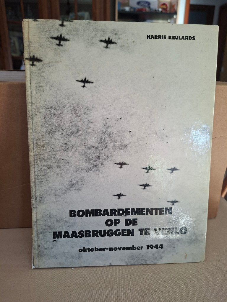 Militaria, Ophalen of Verzenden, Luchtmacht, Nederland, Boek of Tijdschrift