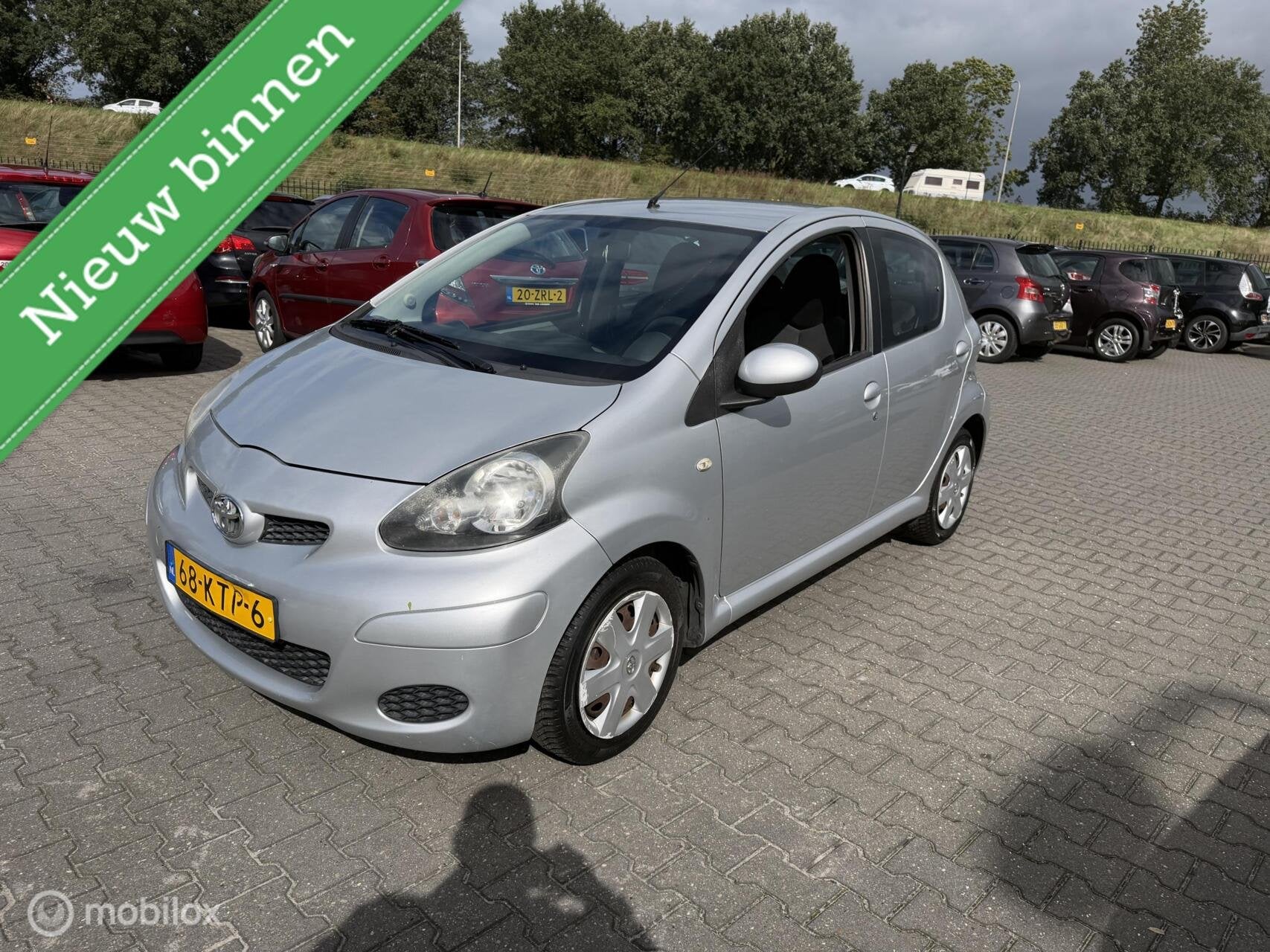 Toyota Aygo 1.0-12V Airco 5 Deurs, Auto's, Voorwielaandrijving, 4 stoelen, 68 pk, Origineel Nederlands