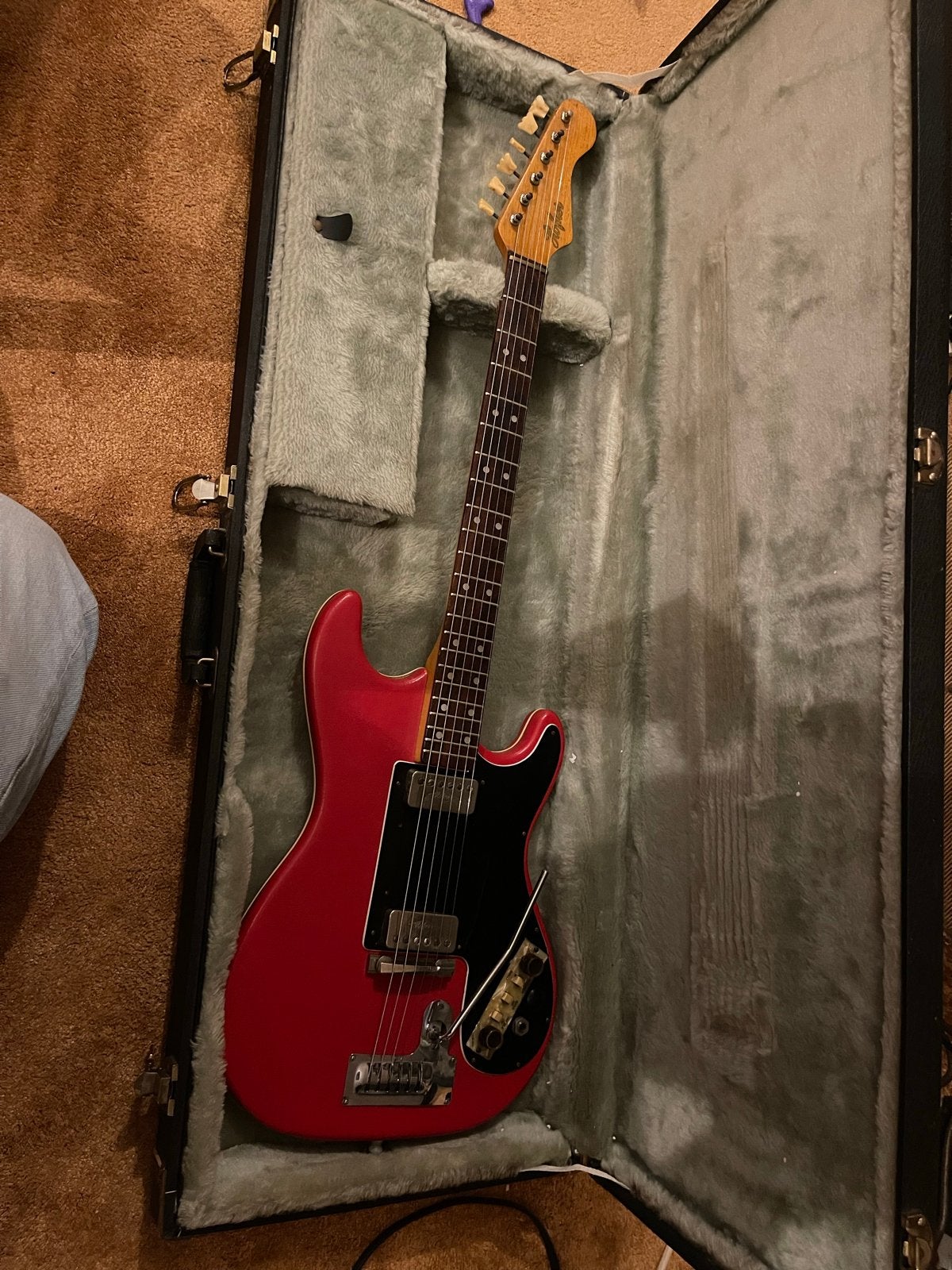 Hofner 172 Gitaar - Rood Vinyl uit 1963 met Koffer, Ophalen of Verzenden, Gebruikt, Solid body, Overige merken