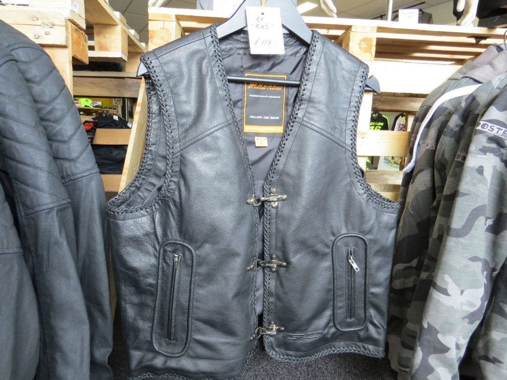 Nieuw lederen gilet leren vast maat L van 139,95 voor 99,95, Motoren, Kleding | Motorkleding, Nieuw met kaartje, Dames, Haaksbergen