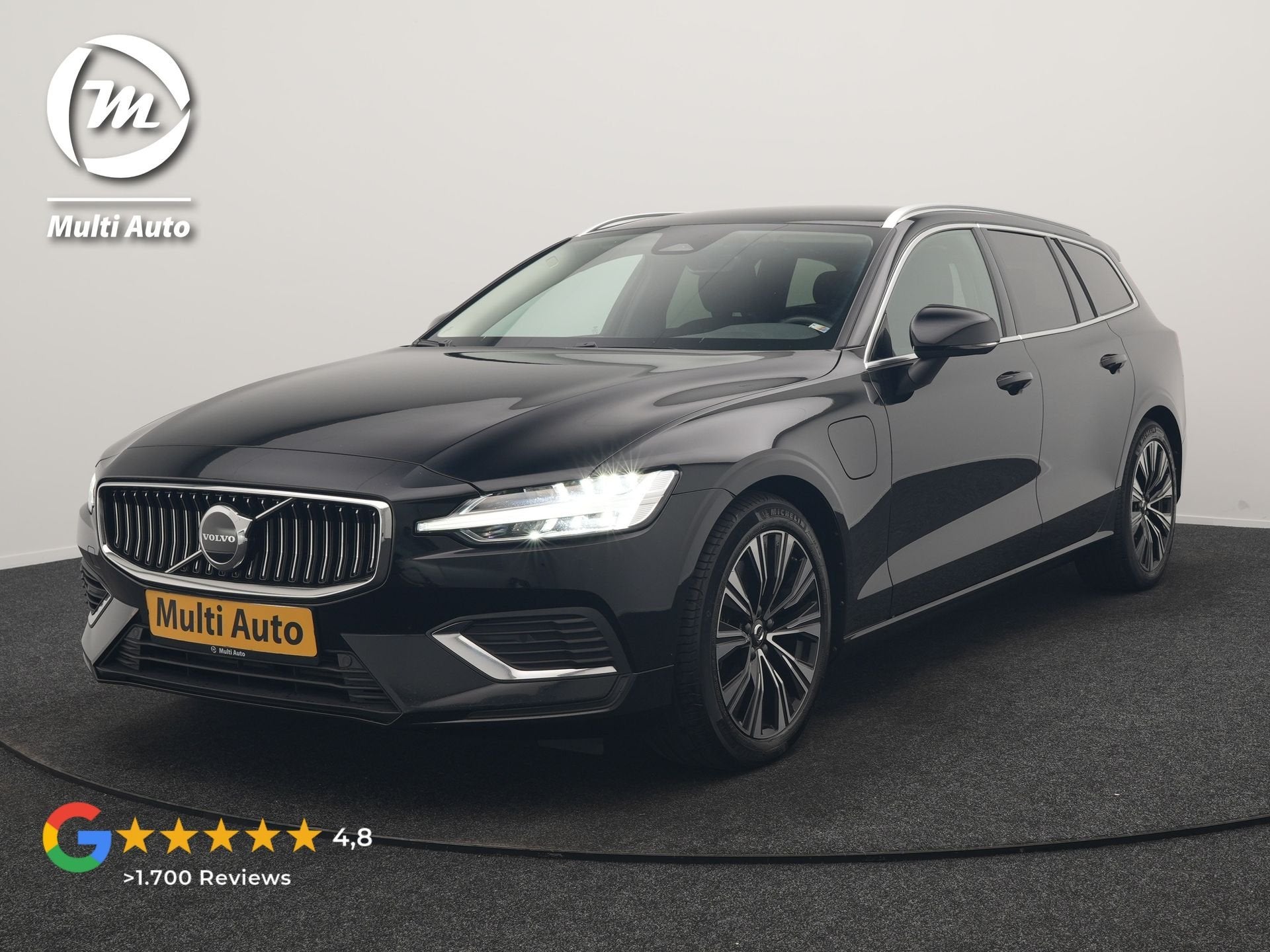 Volvo V60 T6 PHEV AWD Plus Bright 350pk Dealer O.H | Trekhaa, Automaat, Gebruikt, Zwart, 4 cilinders