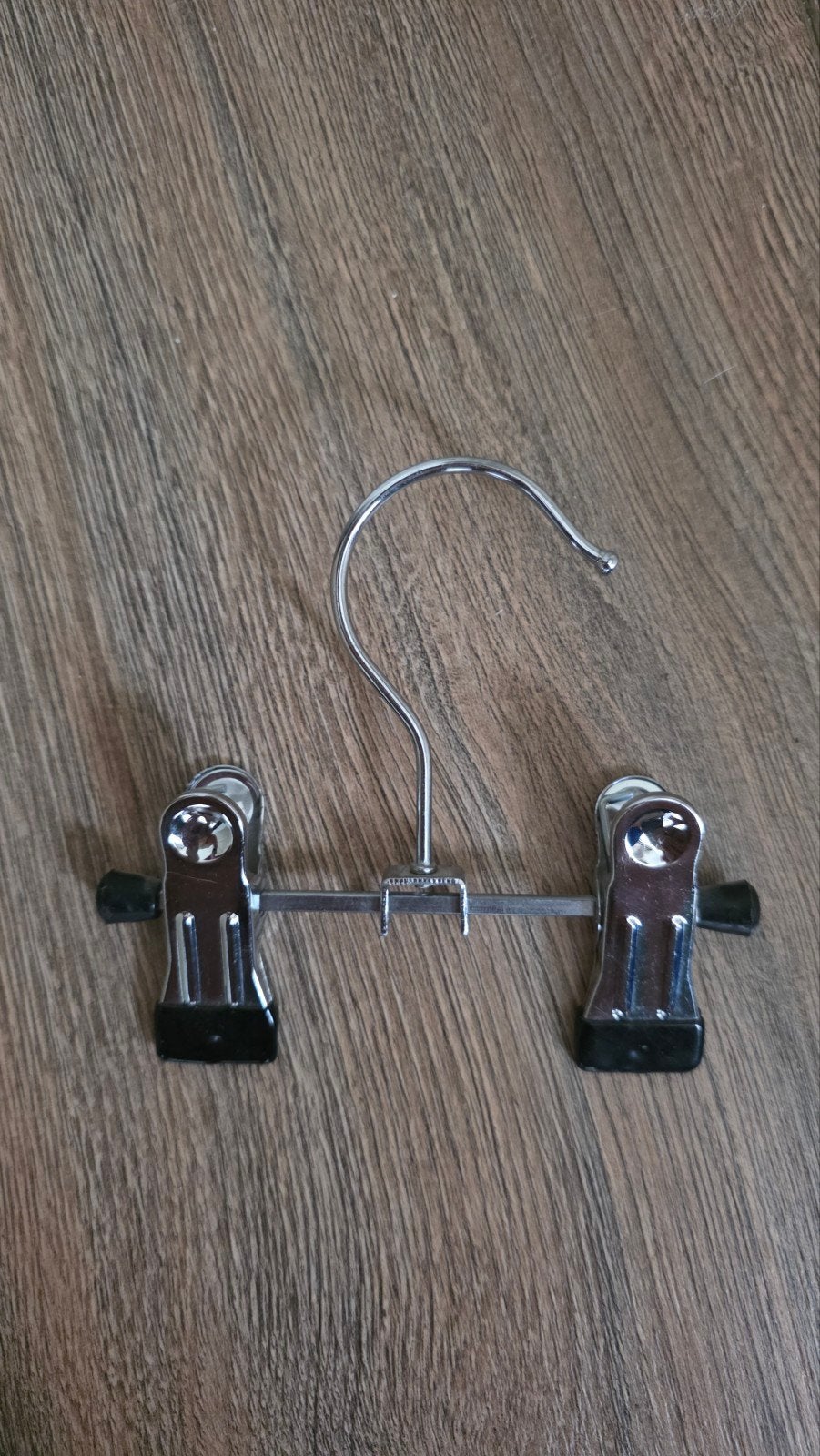 Kleding hangers, Ophalen, Metaal