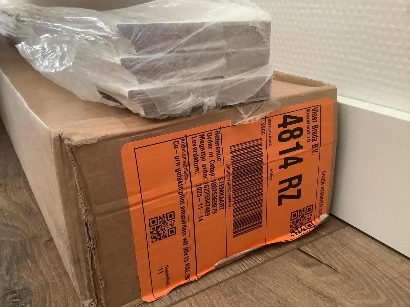 Co-pro gelakte plint amsterdam wit 9x15cm, nieuw. 240cm lang, Ophalen, Nieuw, Mdf, 200 tot 250 cm