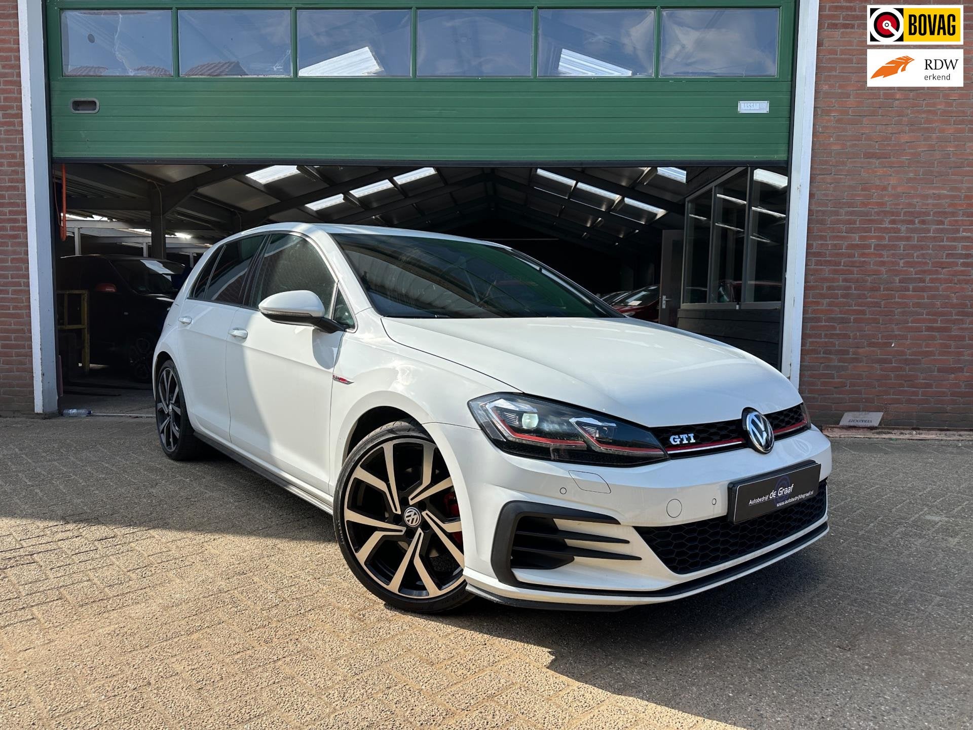 Volkswagen Golf 2.0 TSI GTI | NAVI |TREKHAAK/CAMERA/PDC | CA, Auto's, Volkswagen, Gebruikt, Euro 6, 4 cilinders, 1984 cc
