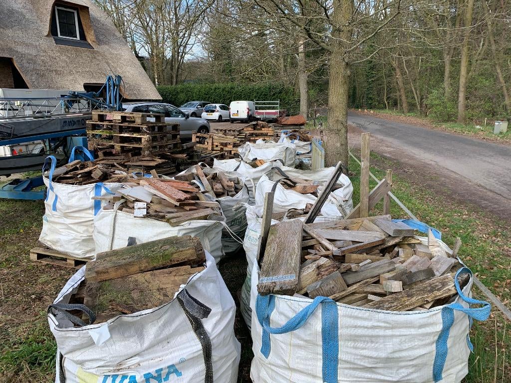 Brandhout, afvalhout, stookhout, bouwafvalhout, Tuin en Terras, Haardhout, 6 m³ of meer, Ophalen, Overige houtsoorten, Blokken