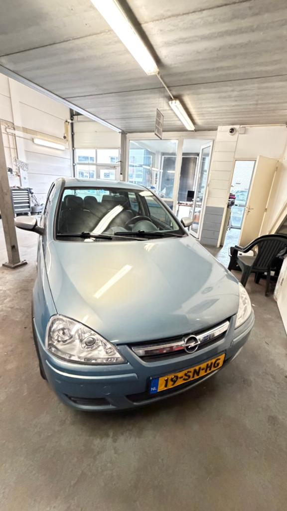 Opel Corsa 1.4 Automaat.Rijdt perfect.APK 28-04-2027, Voorwielaandrijving, Euro 5, Bedrijf, 19 km/l