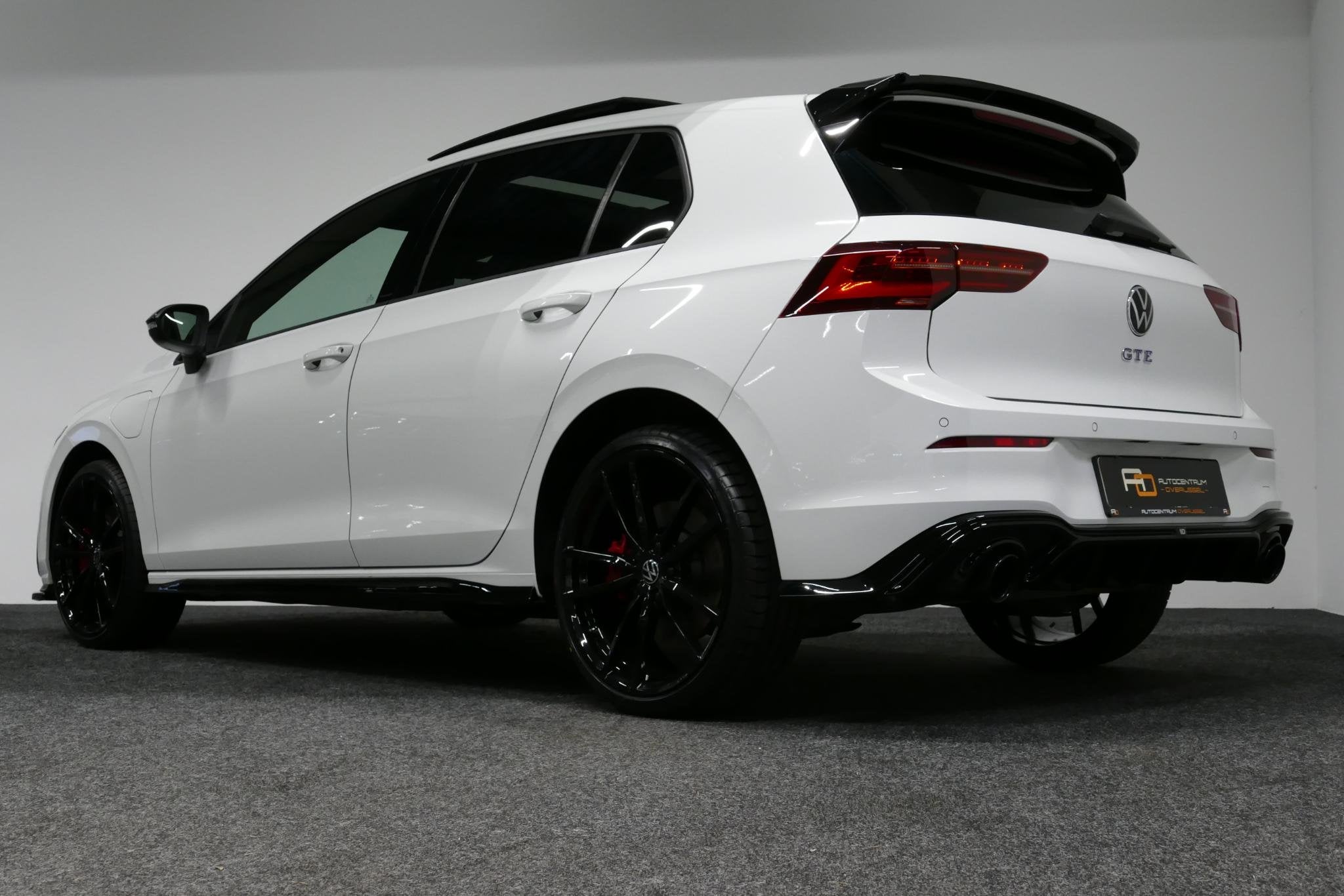 Volkswagen Golf 1.4 eHybrid GTE / GTI Look Diffuser / GTI Lo, Auto's, Gebruikt, Euro 6, 4 cilinders, Wit