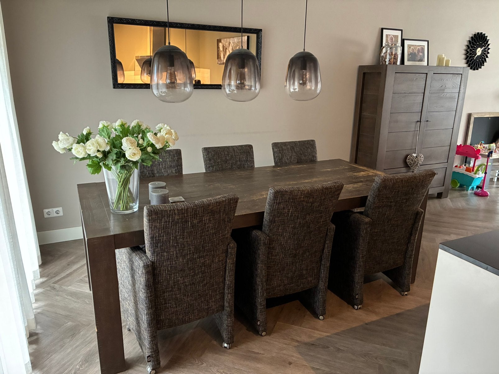 Complete inrichting Henders & Hazel, Ophalen, Zo goed als nieuw, 4 tot 6 stoelen
