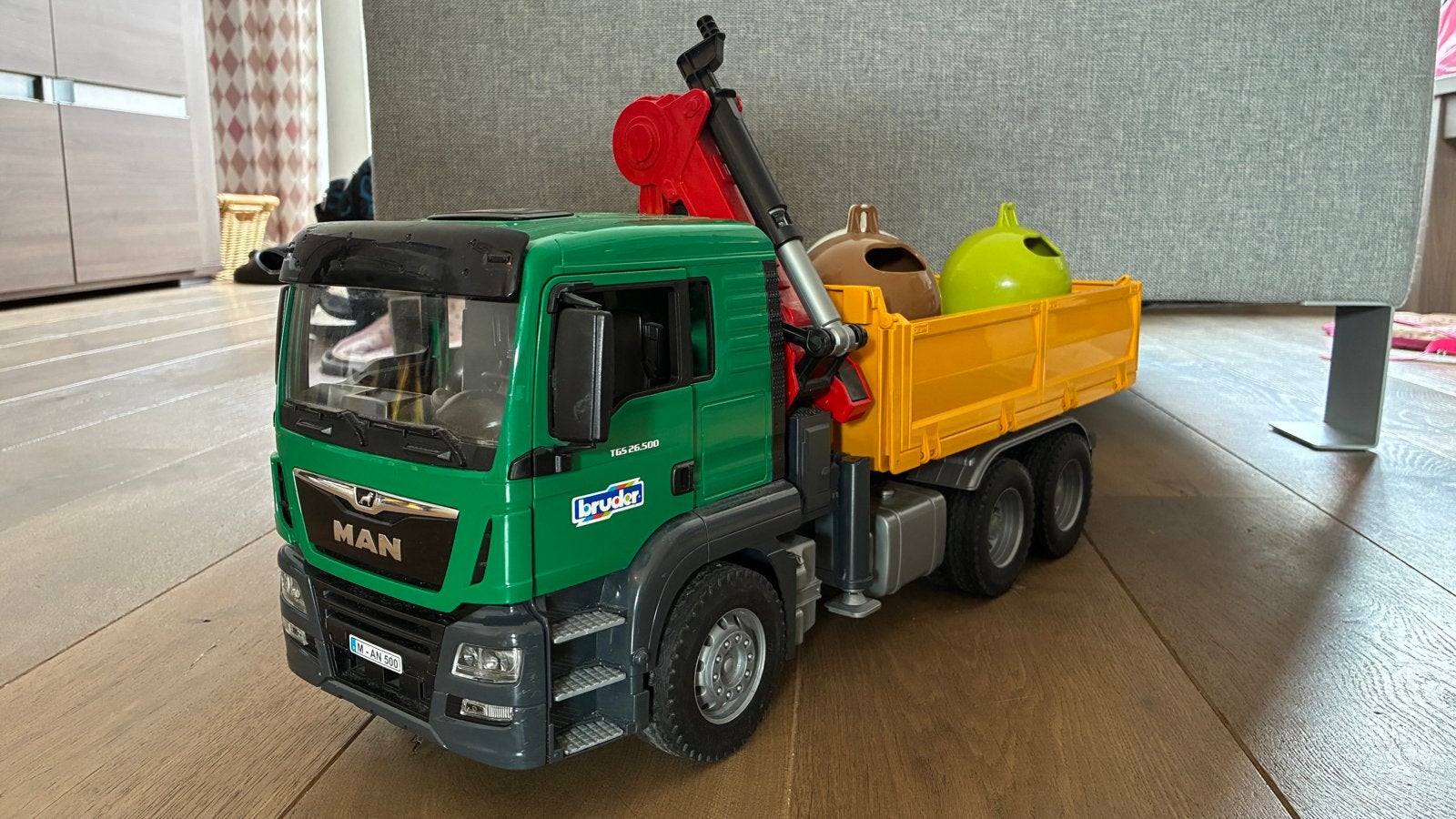 Bruder MAN TGS Kraanwagen met 3 glasbakcontainers, Verzenden, Gebruikt