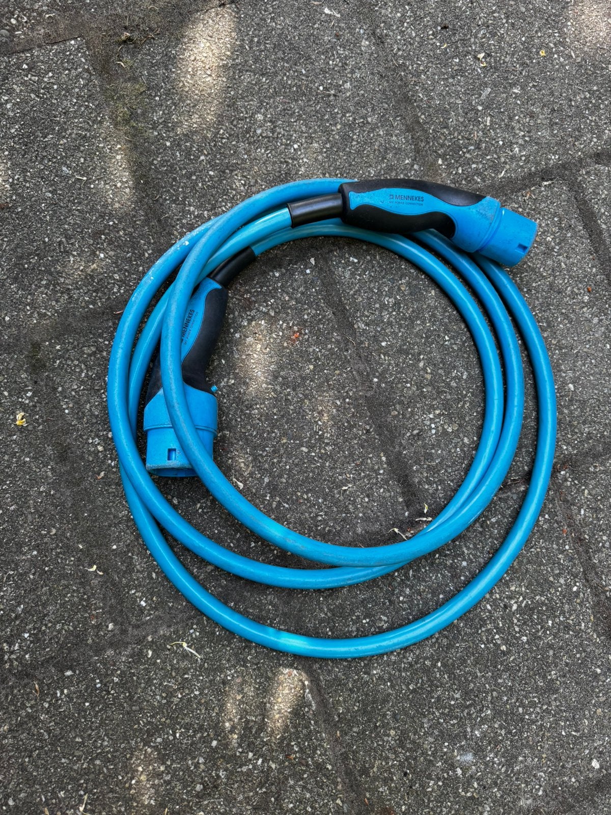 TESLA OPLAADSTEKKER, Ophalen, Zo goed als nieuw, Laadkabel