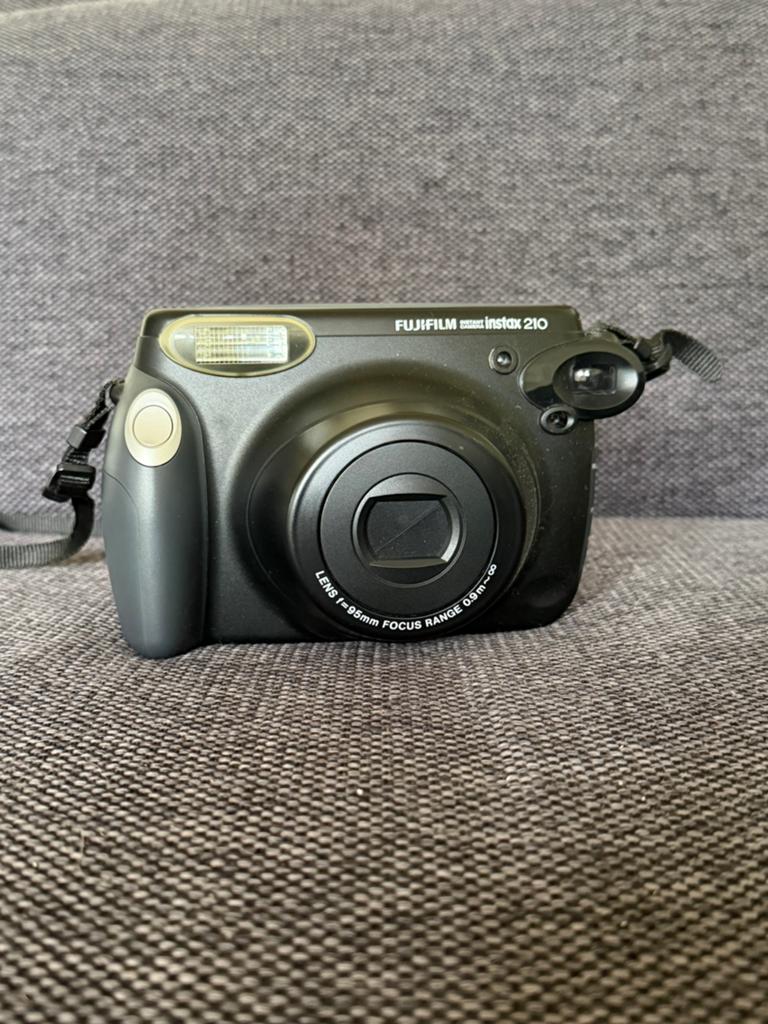 Fujifilm Instax wide 210 polaroid camera, Ophalen of Verzenden, Zo goed als nieuw, Overige typen