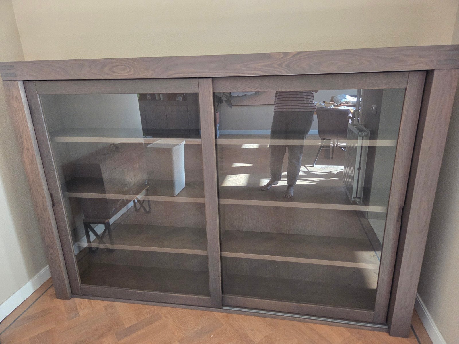 Goossens buffetkast - Clear serie, glazen deuren, Ophalen, 200 cm of meer, Eikenhout, Zo goed als nieuw