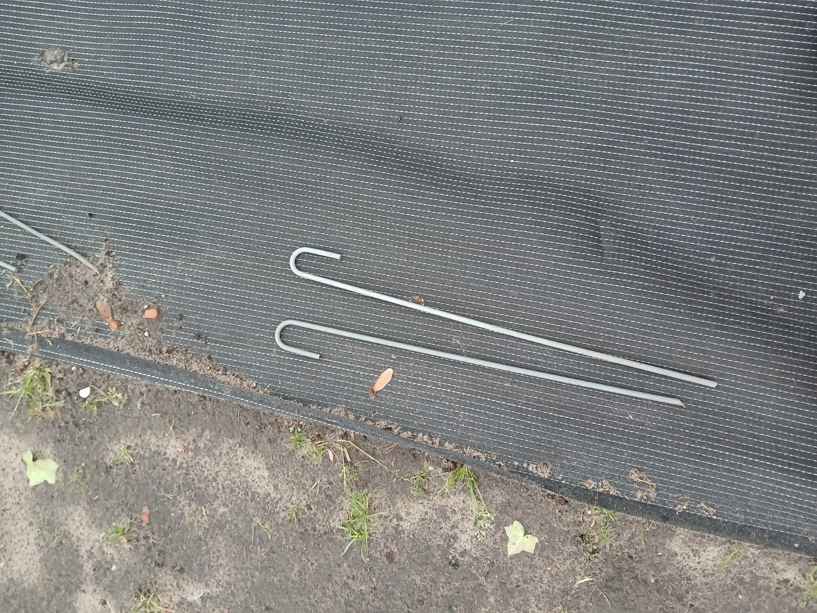 Grondpennen voor worteldoek of tent, Ophalen of Verzenden, Zo goed als nieuw