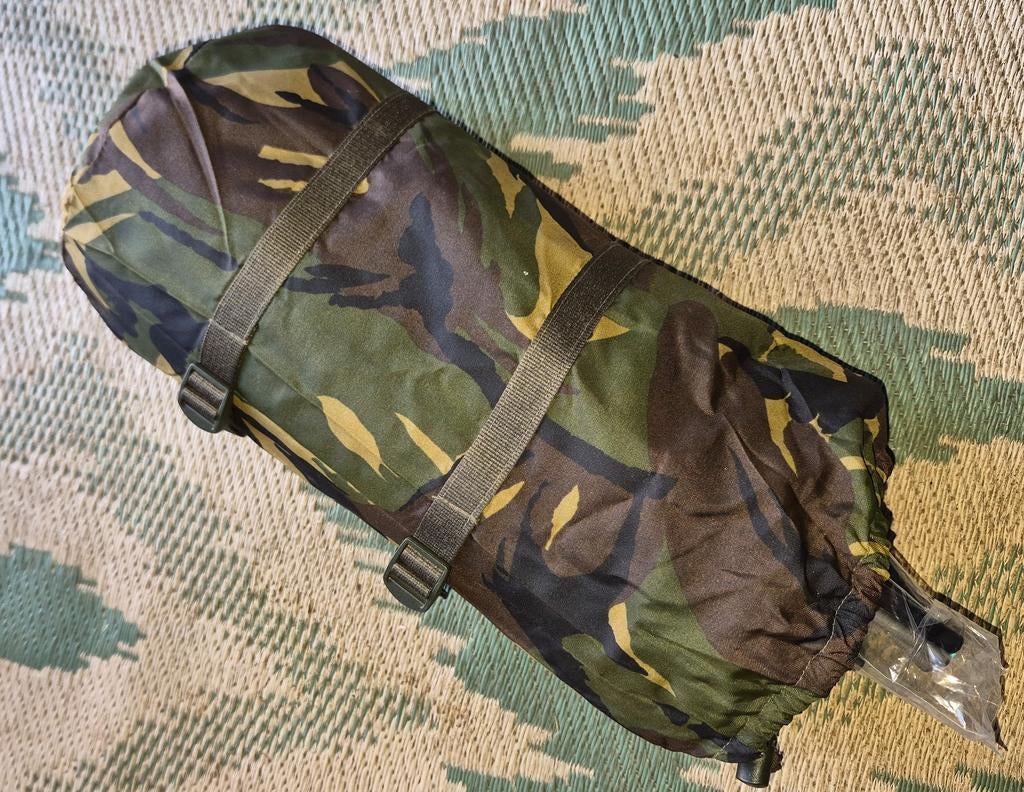 Nieuwe ongebruikte  Carinthia Bivakzak enkelboogs  woodland, Ophalen of Verzenden, Landmacht, Nederland, Kleding of Schoenen
