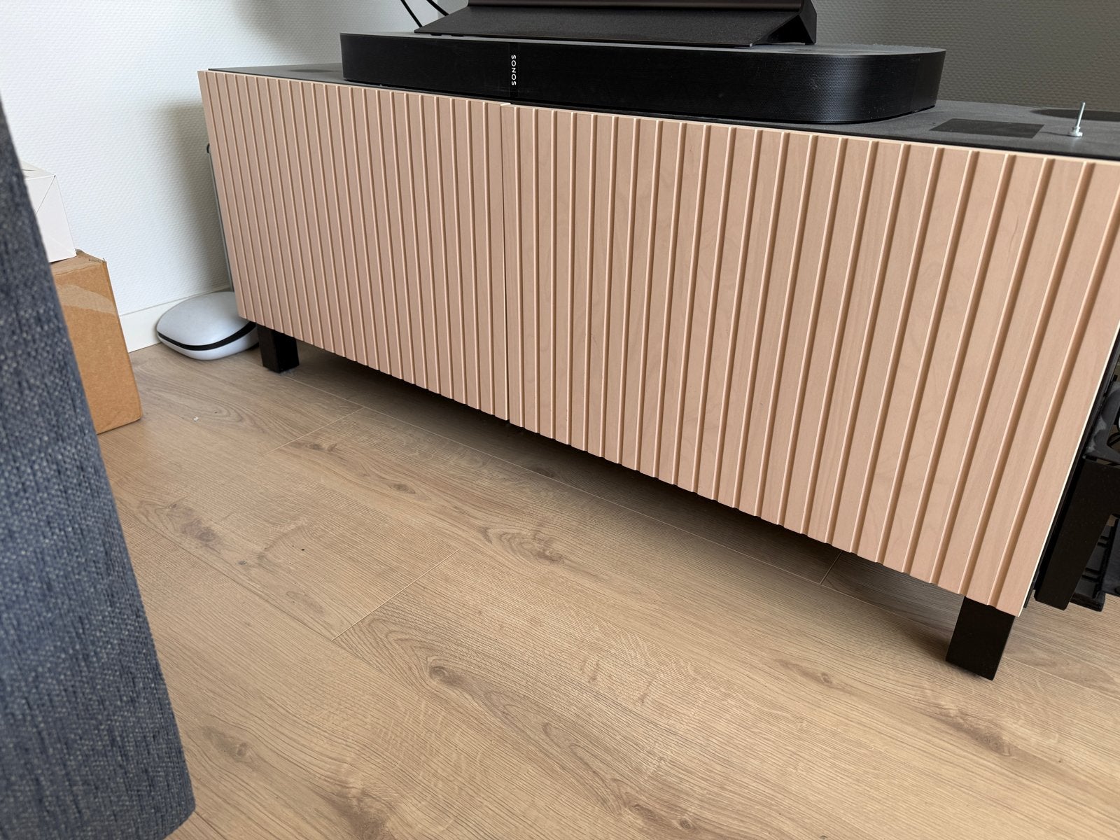 IKEA BESTA meubel met BJÖRKOVIKEN deurtjes - 120x41x49cm, Ophalen, Gebruikt, 100 tot 150 cm, Minder dan 100 cm
