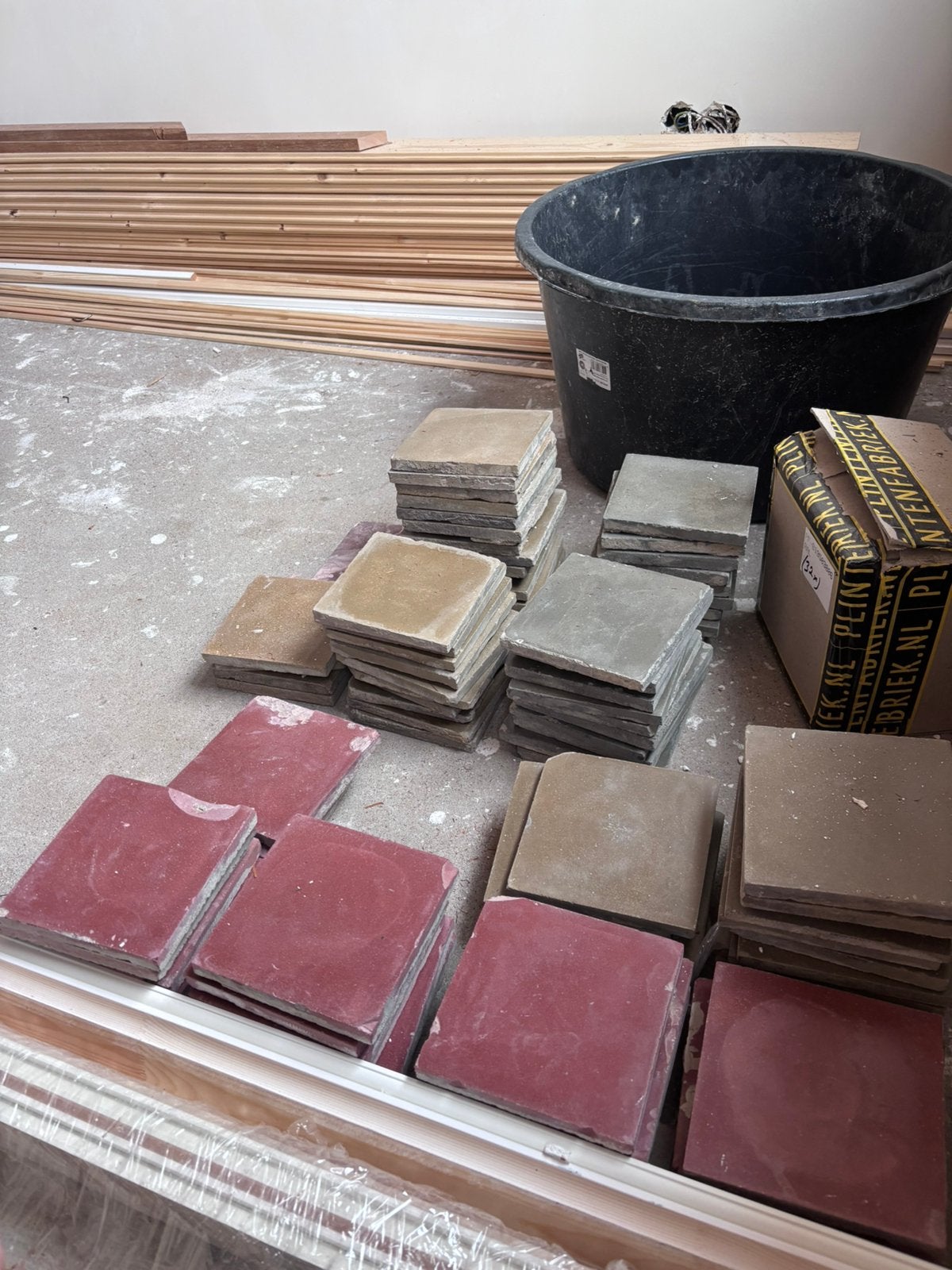 Oude tegels 1,5m2 15cm bij 15cm, Ophalen, Minder dan 5 m², Wandtegels, Keramiek